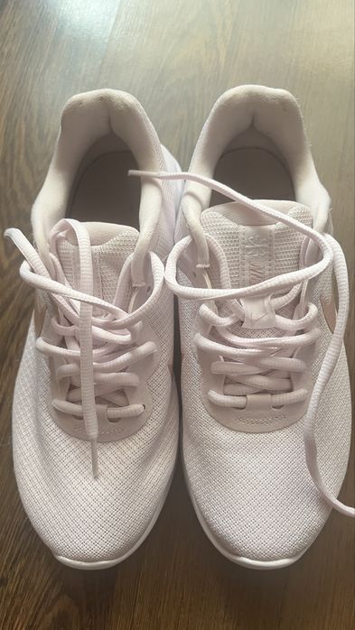 Кросівки W Revolution 6 Pink Nike рожеві