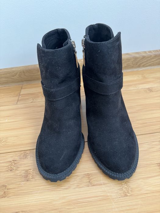 Ботильйони bershka