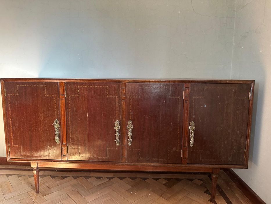 Mobília de Sala e Mesa de Jantar com Cadeiras