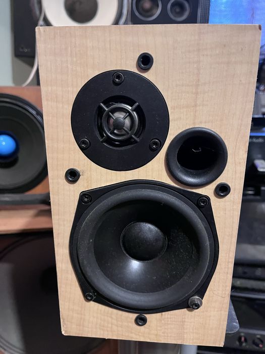 Kolumienki Audio Pro Focus 2 - na półkę lub podstawki