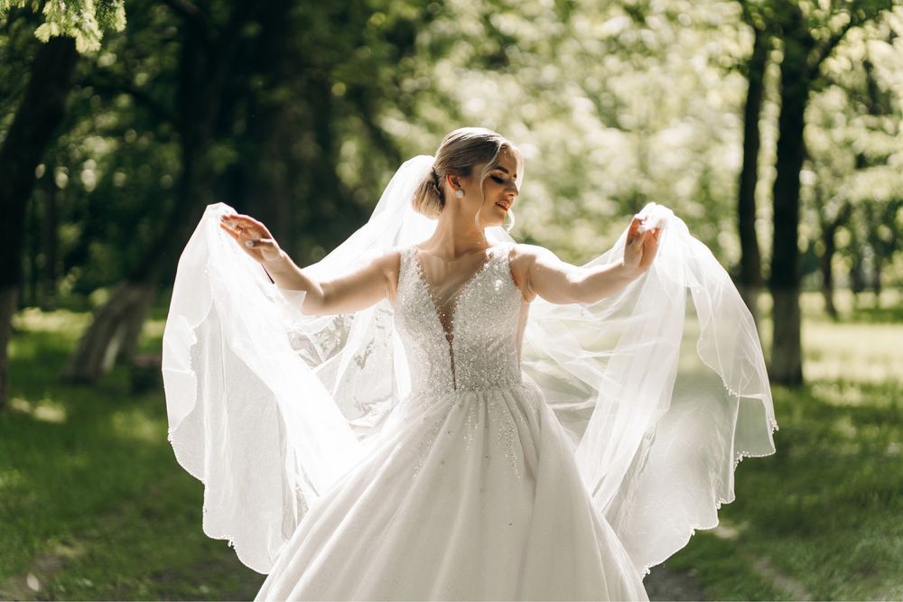 Неймовірна Весільна сукня