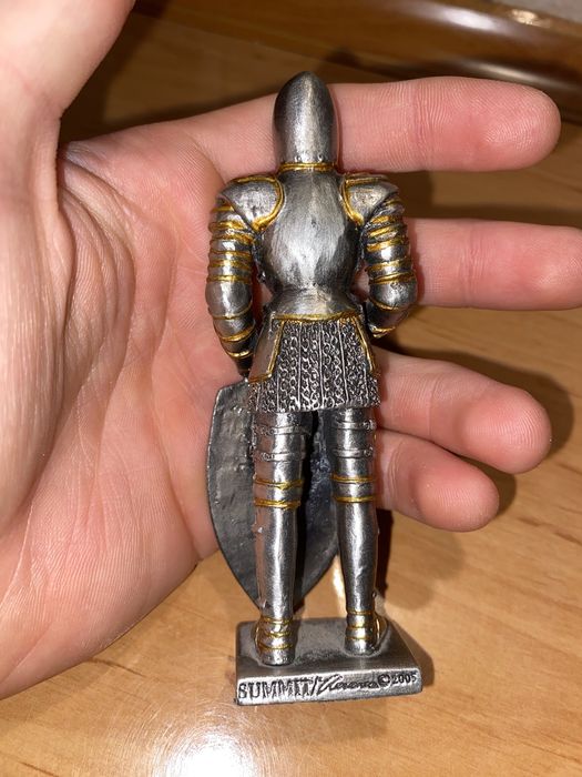 Figurka rycerza w zbroi Veronese