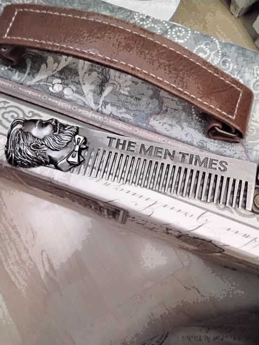 Grzebień Grzebyk  męski do brody