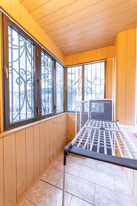 Без% Продаж 3-х кімнатної квартири, 135 м2, вул. Назарівська, 9