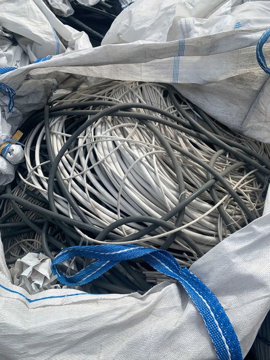 Продам отходы кабельного пластиката и пластика