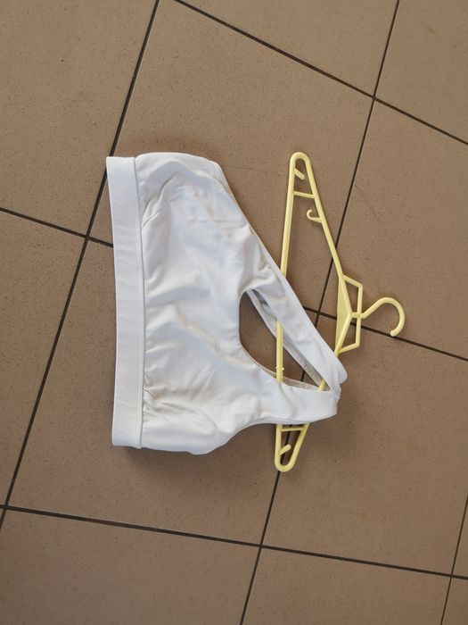 Biustonosz top sportowy na jedno ramię z siateczką r 38 M