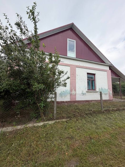 Продаж частини будинку поблизу м. Дубно
