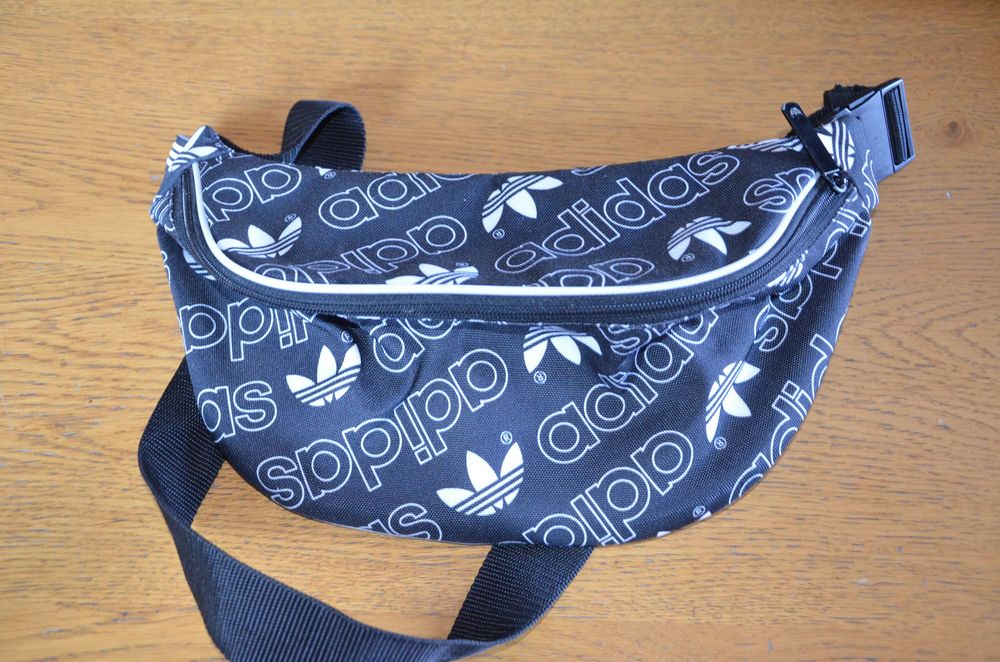 duża nerka Adidas  czarno-biała