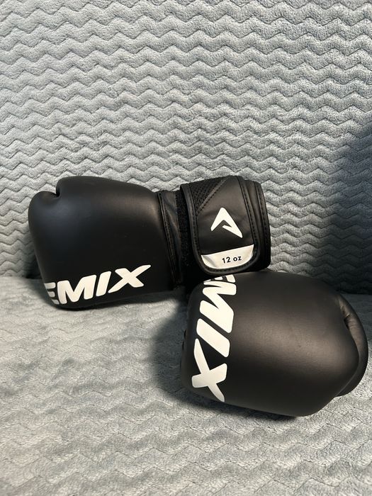 Боксерський набір Demix шолом+рукавиці
