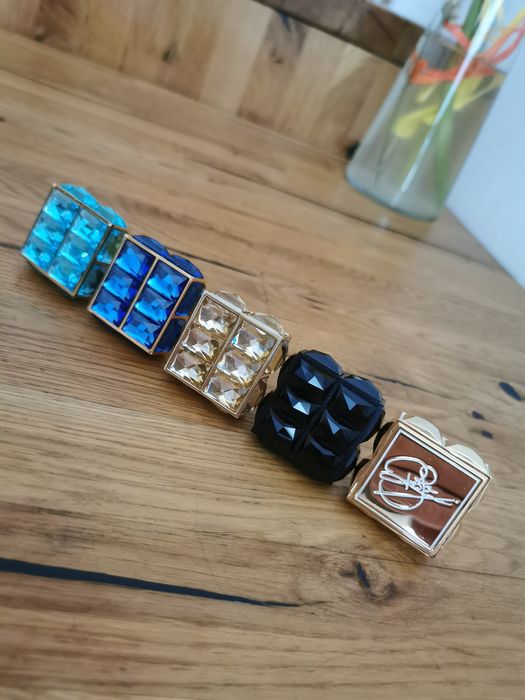 Zestaw kolekcjonerskich korków od perfum Roja Dove