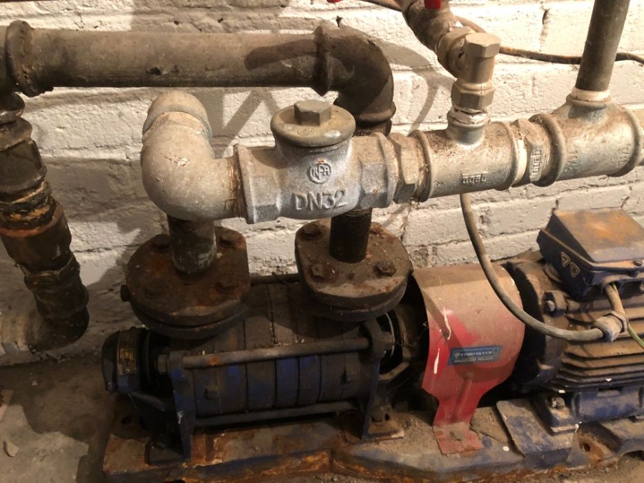 Naprawa pomp hydroforów montaż wymiana Serock , Łacha , Kania