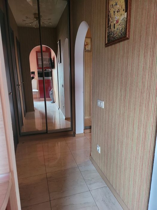 Комфортна стильна видова квартира