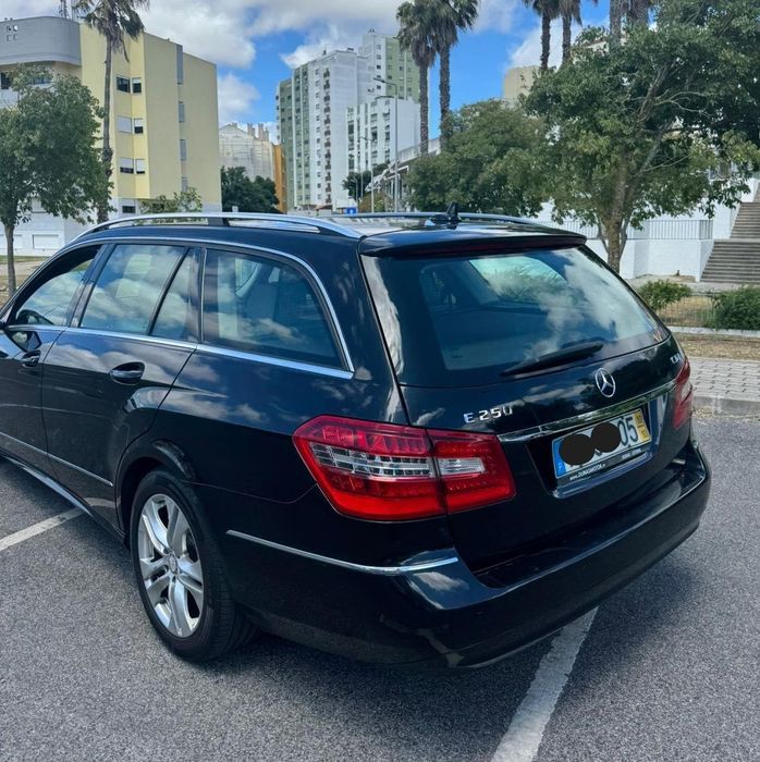 Mercedes-Benz E 250 CDi Avantgarde BlueEfficiency Automatic.