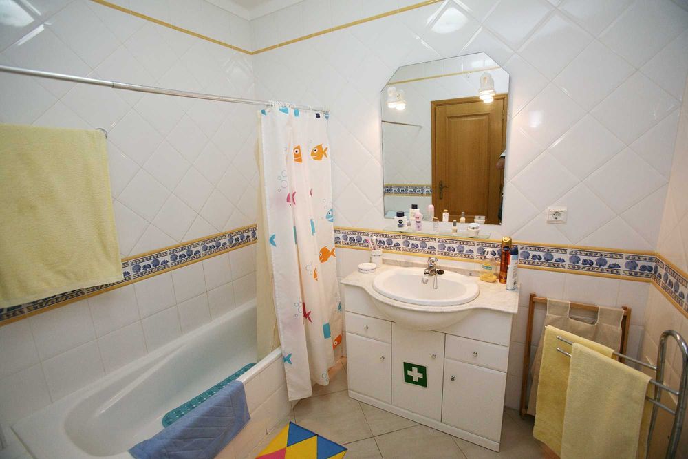 Arrenda-se Apartamento Alvor