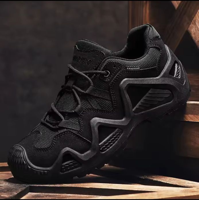 Чоловічі кросівки