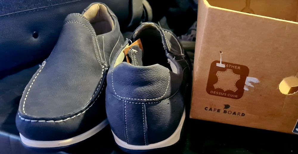 Sapatos  novos   pele natural n 45 -45.5