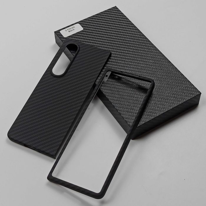 Карбоновый чехол Samsung Galaxy Z Fold 4