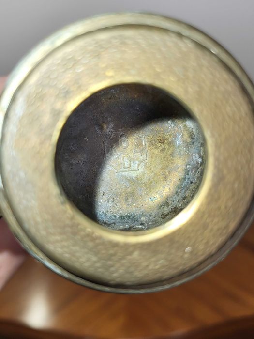 Stara lampa naftowa, sygnowana