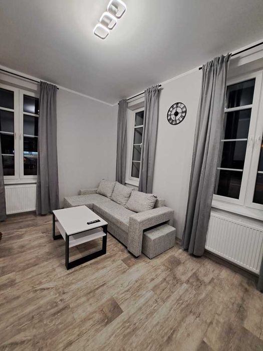 Kawalerka do wynajęcia, Międzylesie