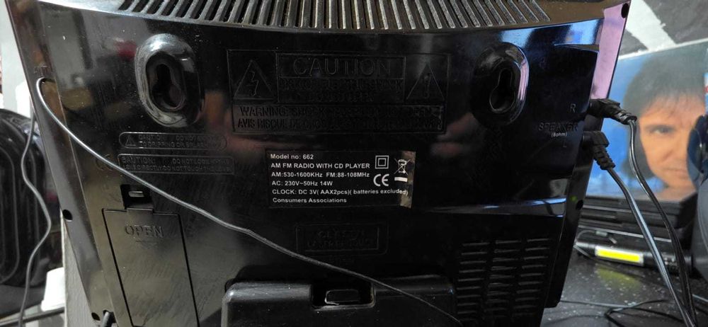 Leitor de Cd com radio ( cd não funciona diz no cd)