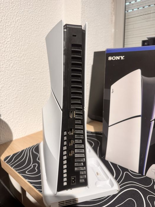 PlayStation 5 Slim Digital + Leitor de Discos + Base OIVO com Carregador (Com Fatura e Garantia)