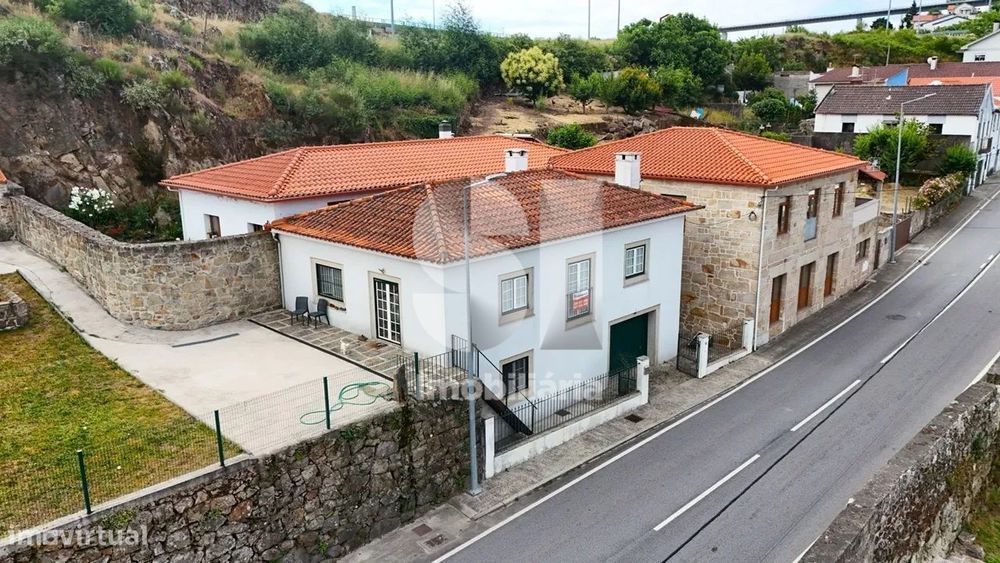Moradia T3 + Terreno