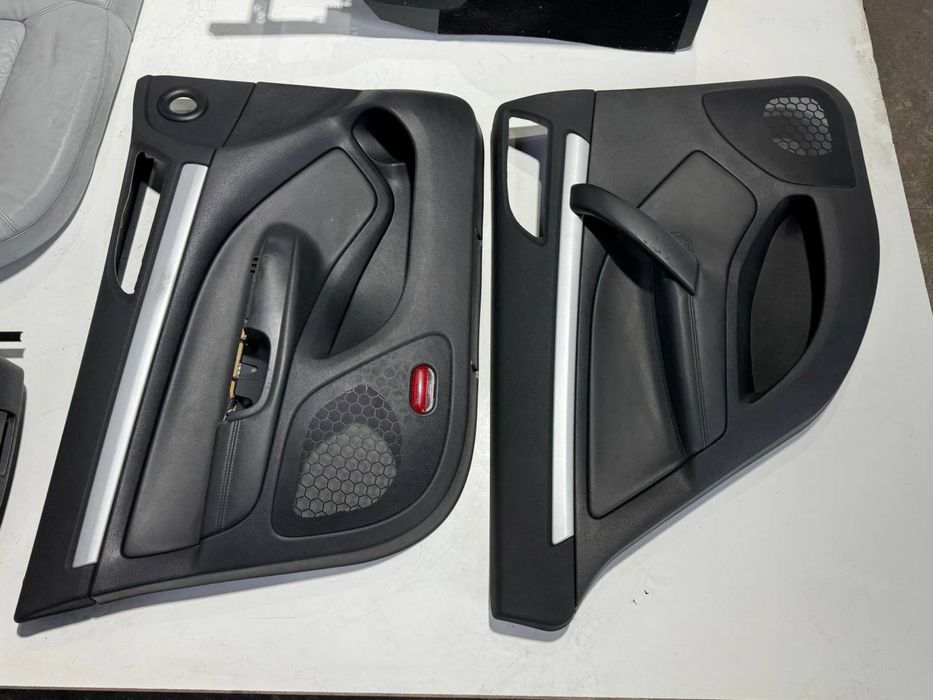 Салон кожаный сиденья шкода а5 универсал лифтбек сидіння сидушки А5