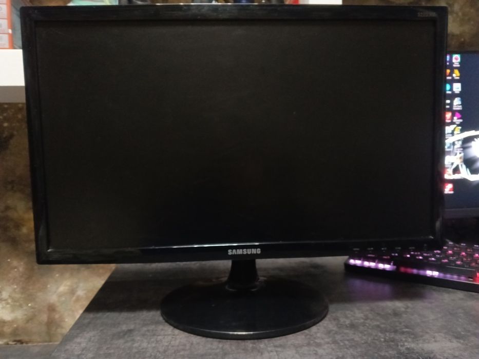 Монітор Samsung 22