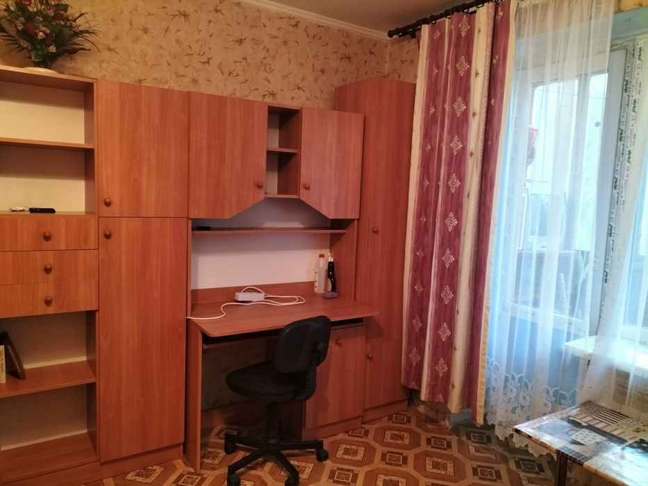 Власник. 1-кімнатна квартира на 2 му поверсі  з меблями та технікою.  Заходь і живи!