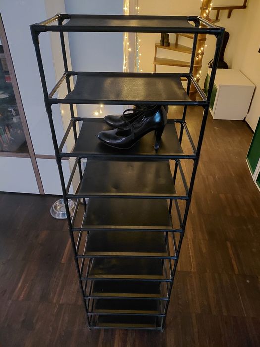 Aluminowe półki na buty