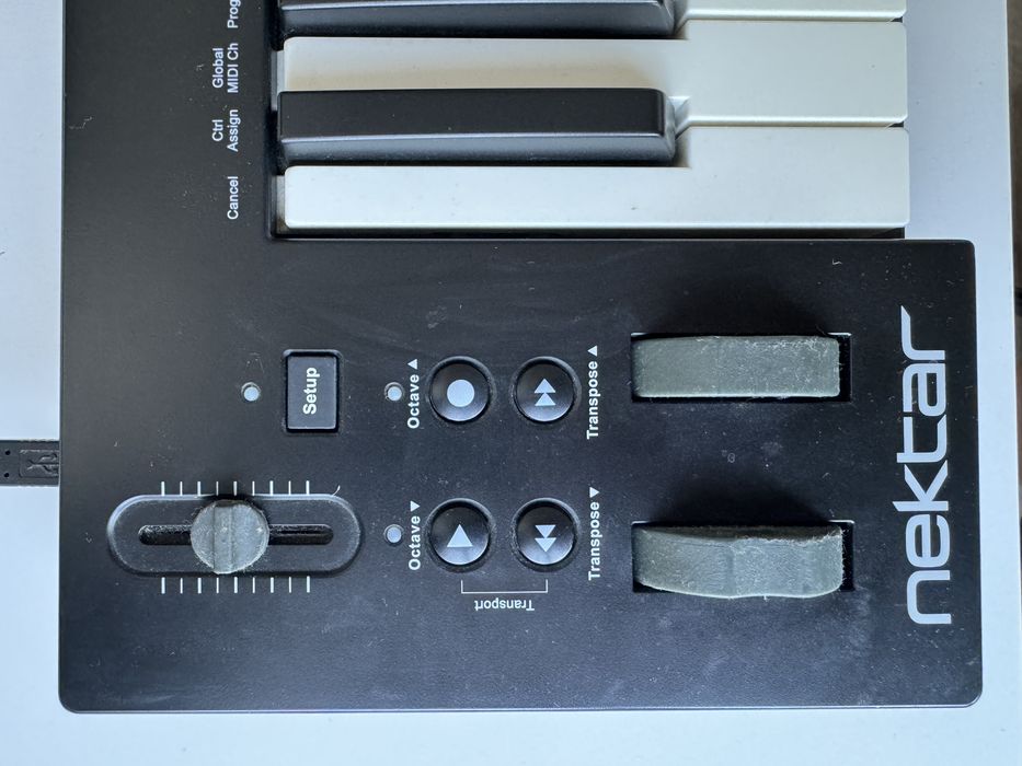 Teclado Nektar Impact iX49