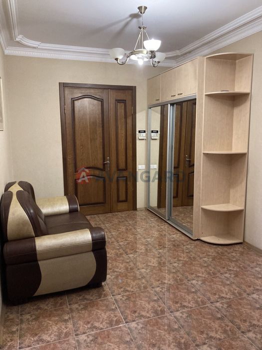 Продаж двоповерхового будинку с. Сонячне, вул. 8 Березня.