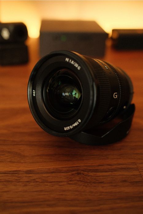Sony FE 20mm f/1.8 G