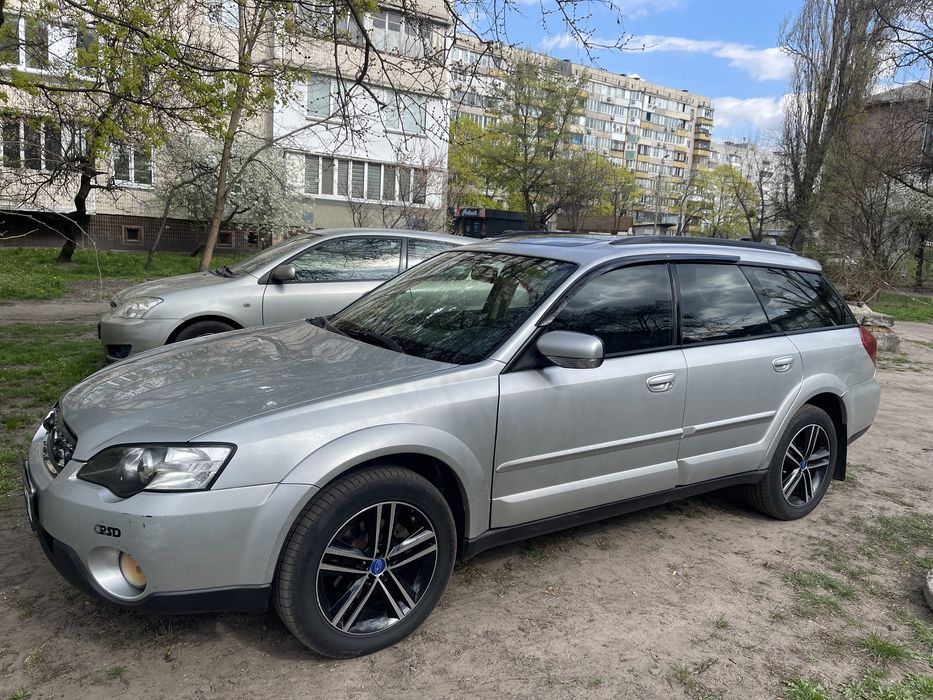 SUBARU Outback 2.5  6 000