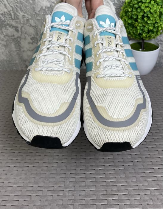 Adidas ZX 750 HD кроссовки 45 размер спортивные бежевые