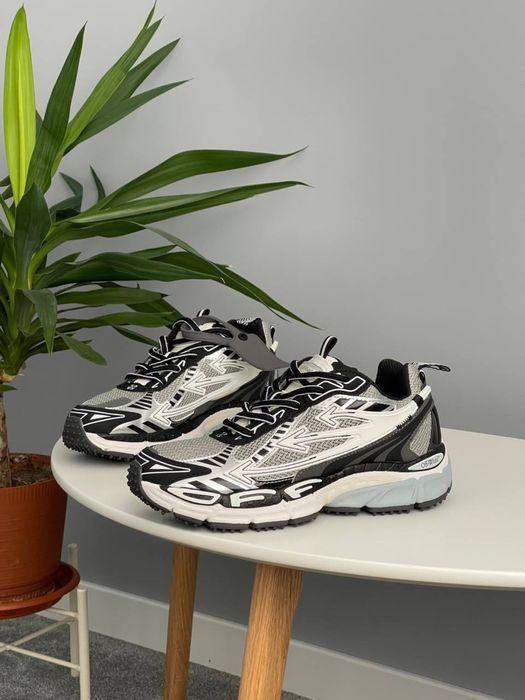 Кросівки Off-white Be Right Back black/Grey чорні