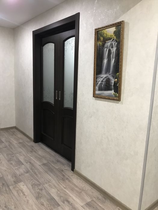 Кондиционер. Посуточно квартира центр трехкомнатная подобово