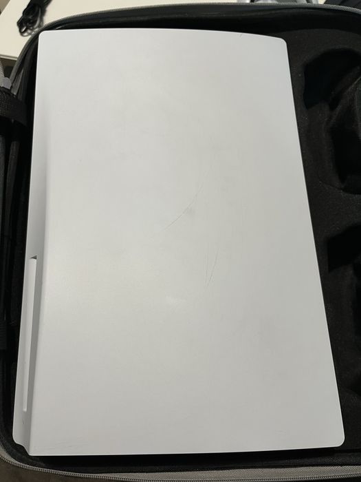 PlayStation 5 Blu-ray з двома геймпадами та іграми