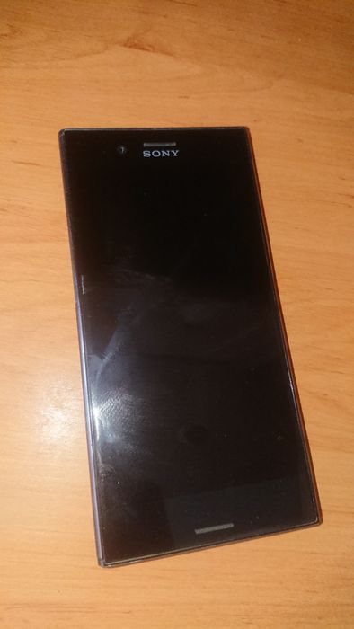 Sony XZ PREMIUM G8142
Тресн