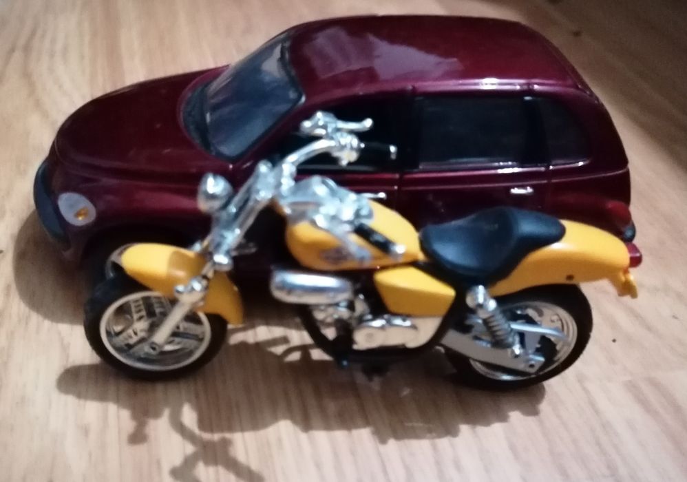 Carro + mota de coleção