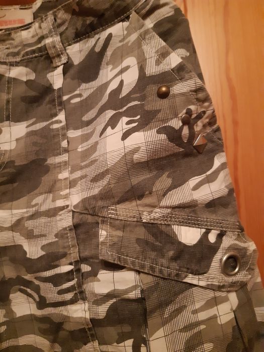 Moro krótkie spodenki