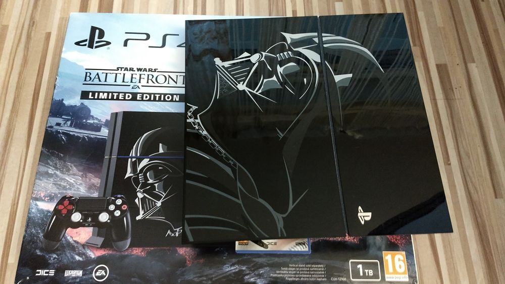 Playstation 4 Vader Edition 1TB.