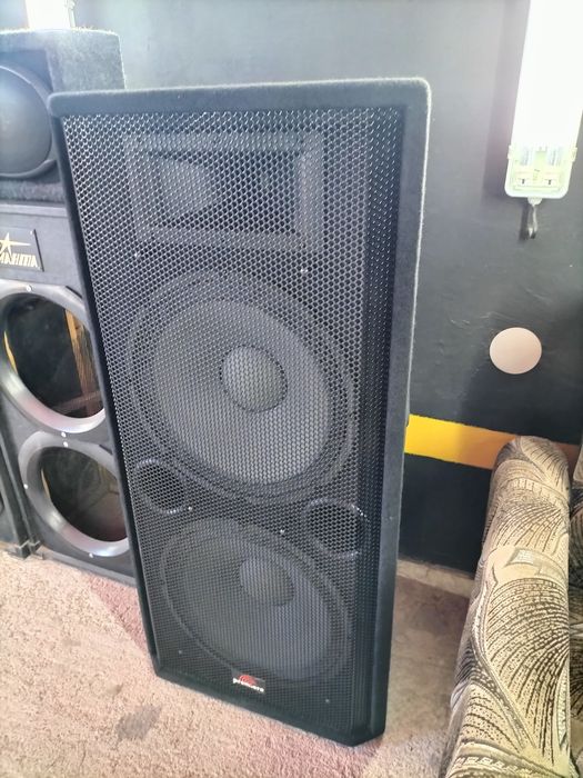 Акустичні колонки.