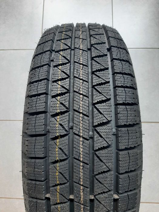 Зимні шини 175-185/65r14 AplusOvation