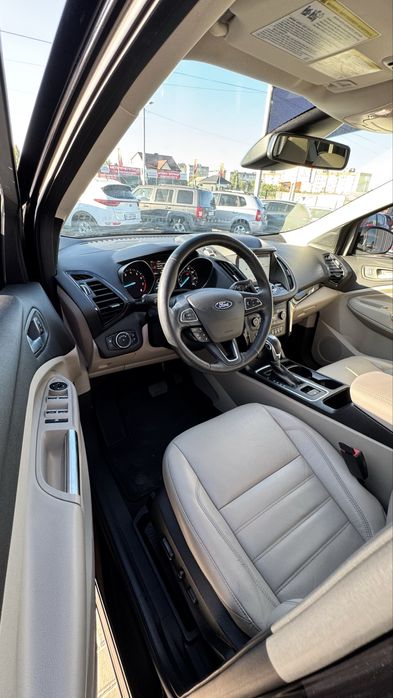 Ford Escape Форд Ескейп TITANIUM 2019 р 2,0 бенз 4WD 8АКПП 48 т.км.