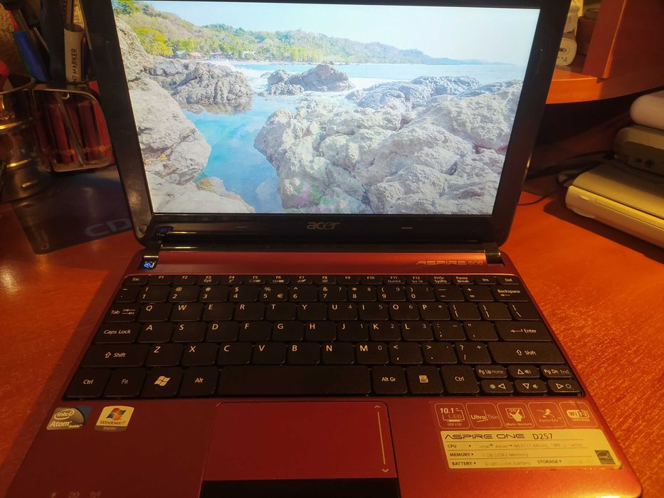 Laptop Acer Aspire One 10,1", 1 GB RAM, HDD 320 GB Windows 10 + zasilacz, WiFi