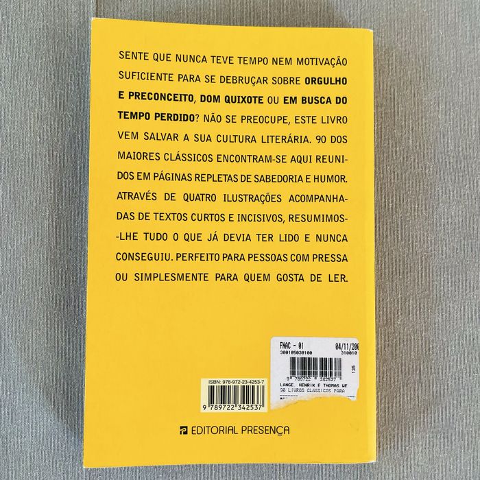 Vendo o livro "90 Livros Clássicos para Pessoas com Pressa", de Henrik Lange (Editorial Presença).