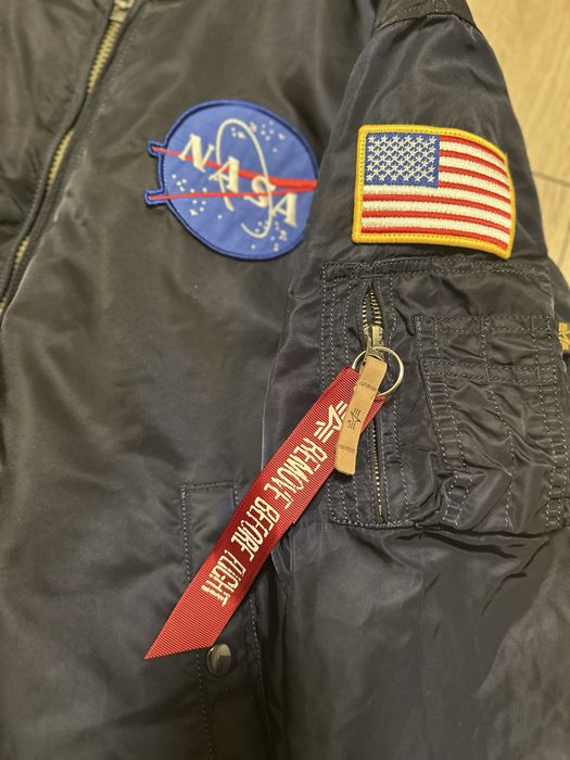 Куртка-бомбер Alpha Industries MA-1 VF NASA
