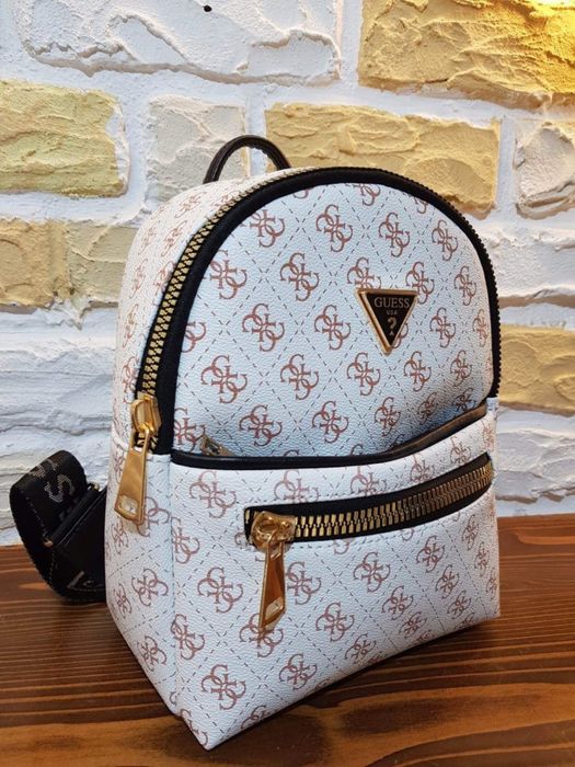 Nowy plecak Guess