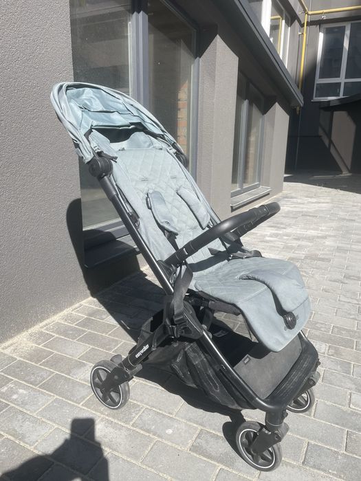 Коляска Easywalker Jackey
